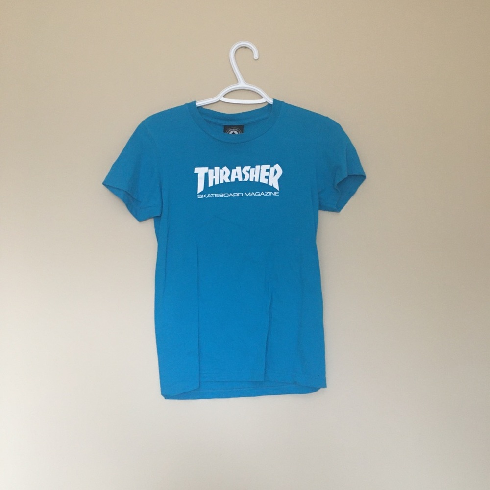 Small women’s thrasher tee
